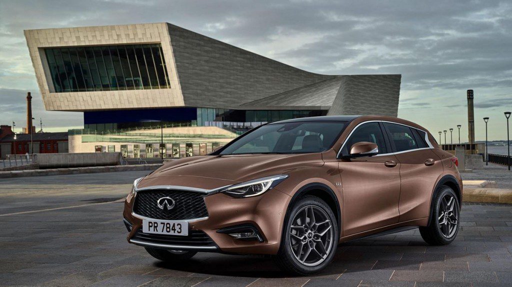 Infiniti Q30