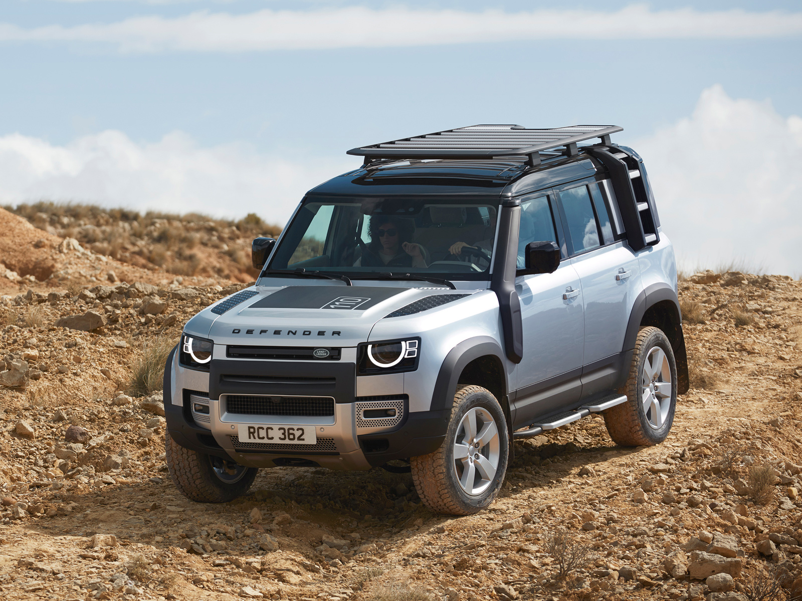 Nowy Land Rover Defender Premiery motoryzacyjne na Fleet