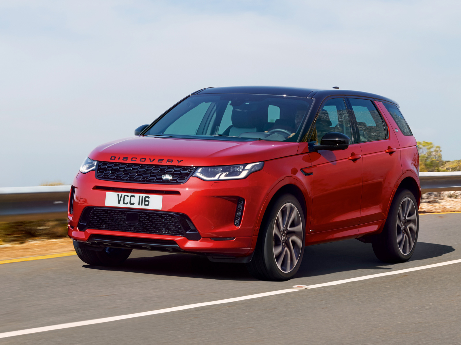Land-Rover-Discovery-Sport