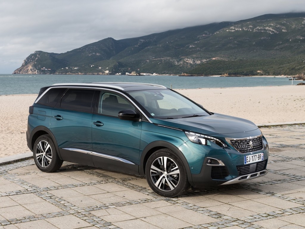 Peugeot-5008-2017-1600-03